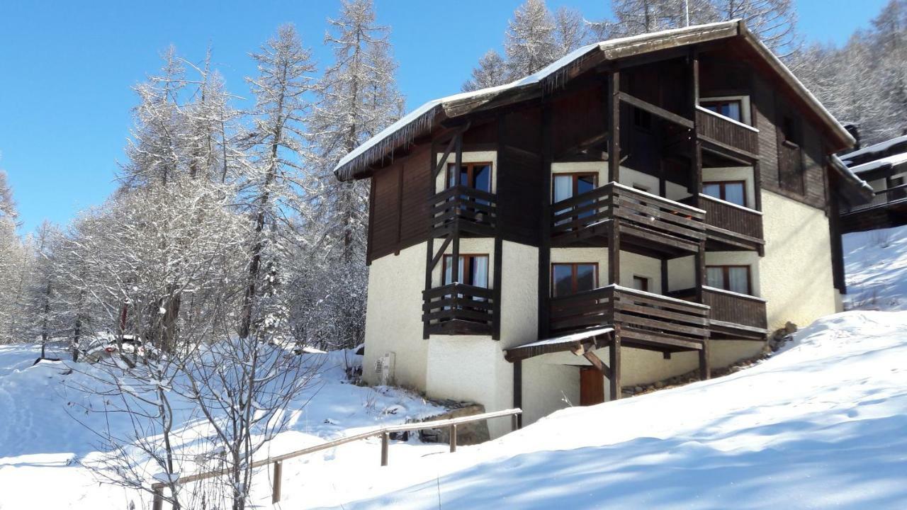 Chalet Les Arolles Les Orres Kültér fotó